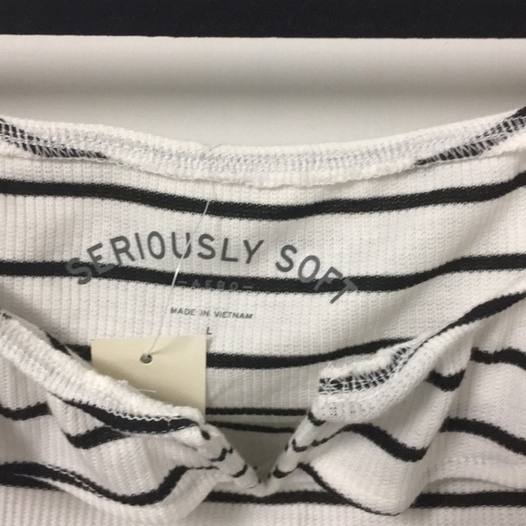 Long Sleeve off the shoulder Striped Tee - Picture 3 of 3